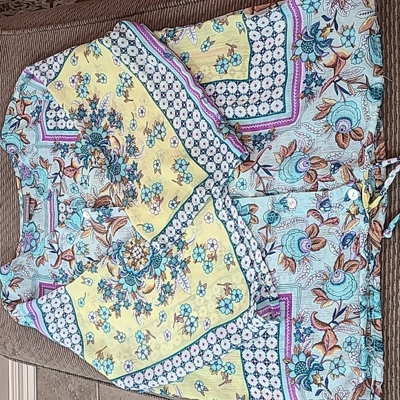 Roz & Ali Boho Blouse - Picture 11 of 11